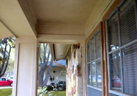 Close up of column top and beams